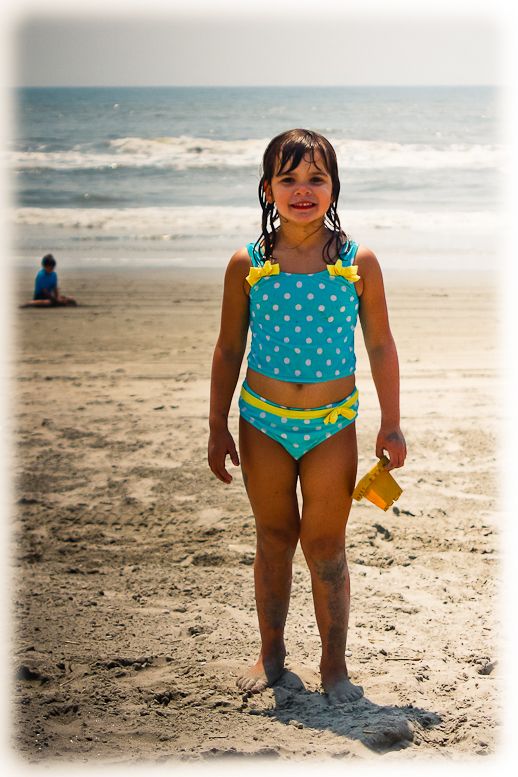 IMAGE: http://i989.photobucket.com/albums/af17/mpix345/misc/mo.jpg