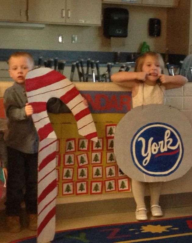 Candy Land program at the kids' school today :) photo 1509100_10201988284761932_193359680_n.jpg