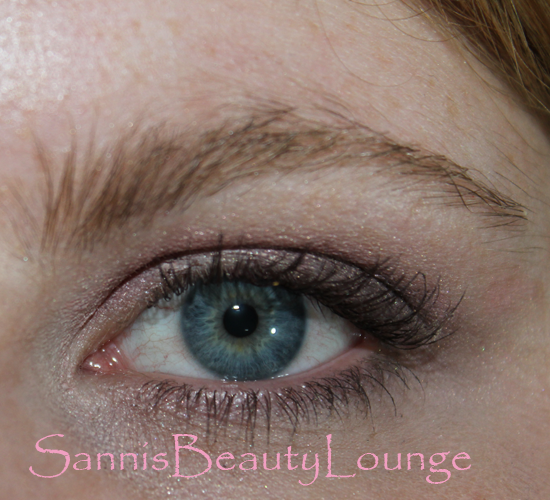 Naturliches Augen Make Up Mit Brauner Mascara